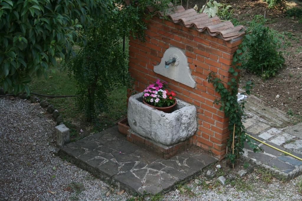 B&B Il Glicine Bedizzole Exterior foto